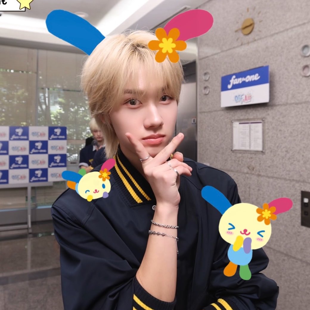 _manmanii's tweet photo. 팬더원 오프에어 컨텐츠에 에스플릿이 나오길 기다렸는데 나와서 넘 좋다…💭💗 에스플릿 그리고 은빈이에 대해 더 알 수 있어서 행복해짐🥰  팬더원 최고 감사합니다🤗 다음에도 에스플릿 불러주세요🫶 #오프에어_ON #FANTHEONE #에스플릿 #팬더원 https://t.co/cM9ANxKjCK