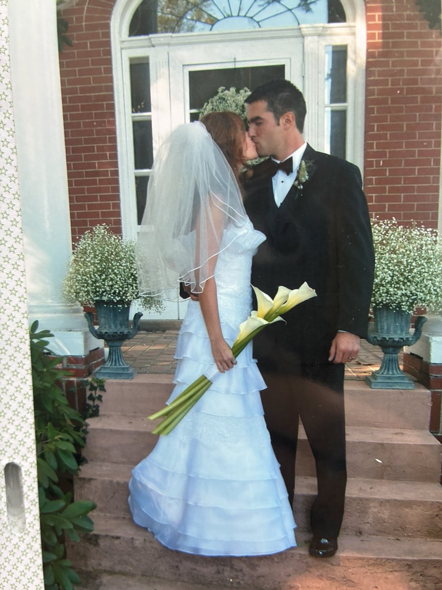 jack_jackharvey's tweet photo. Happy anniversary to the love of my life!!

Here’s to 22 more years https://t.co/koOAPFwLnH
