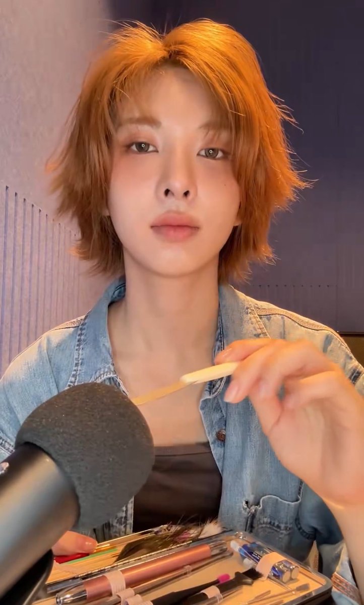 givemehaeng's tweet photo. 이게 이 옷인가???????? 뱨진솘 이 옷 입으면 잘생김 max 찍는거 실환가.. https://t.co/bNm1VXuJKe