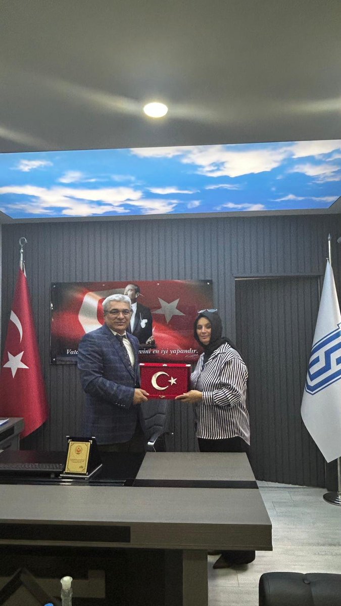 BursaDSM's tweet photo. 19 Eylül Gaziler Günü Münasebetiyle Müdürlüğümüzde Anlamlı Program

19 Eylül Gaziler Günü münasebetiyle, Bursa Cumhuriyet Başsavcılığı Denetimli Serbestlik Müdürlüğümüzde anlamlı bir program düzenlendi.

@ctekurumsal 
@dsdb_yasinaydin 
@CihatCanak https://t.co/6othzoRcCD