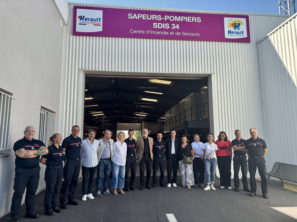 kmesquida's tweet photo. Cette étape à Pézenas s’est poursuivie par une visite de l’extension du centre de secours, en présence du Contrôleur Général des Sapeurs-Pompiers de l'Hérault - SDIS 34 Sébastien Vergé, et du responsable du CIS de Pézenas, le lieutenant Stéphane Pignatelli. https://t.co/NEtacY0IYa