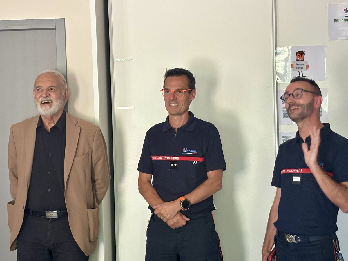 kmesquida's tweet photo. Cette étape à Pézenas s’est poursuivie par une visite de l’extension du centre de secours, en présence du Contrôleur Général des Sapeurs-Pompiers de l'Hérault - SDIS 34 Sébastien Vergé, et du responsable du CIS de Pézenas, le lieutenant Stéphane Pignatelli. https://t.co/NEtacY0IYa