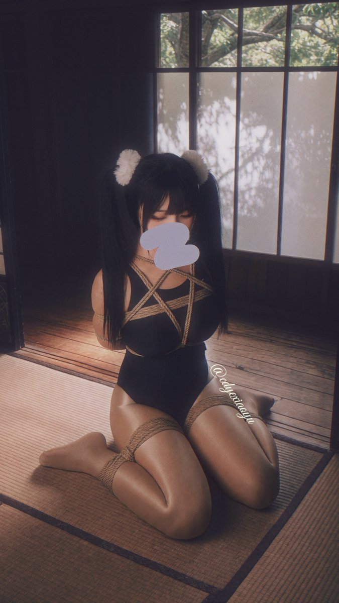 cdyexiaoyu's tweet photo. “给我根香肠吃吃” https://t.co/lNA7vyGMQR