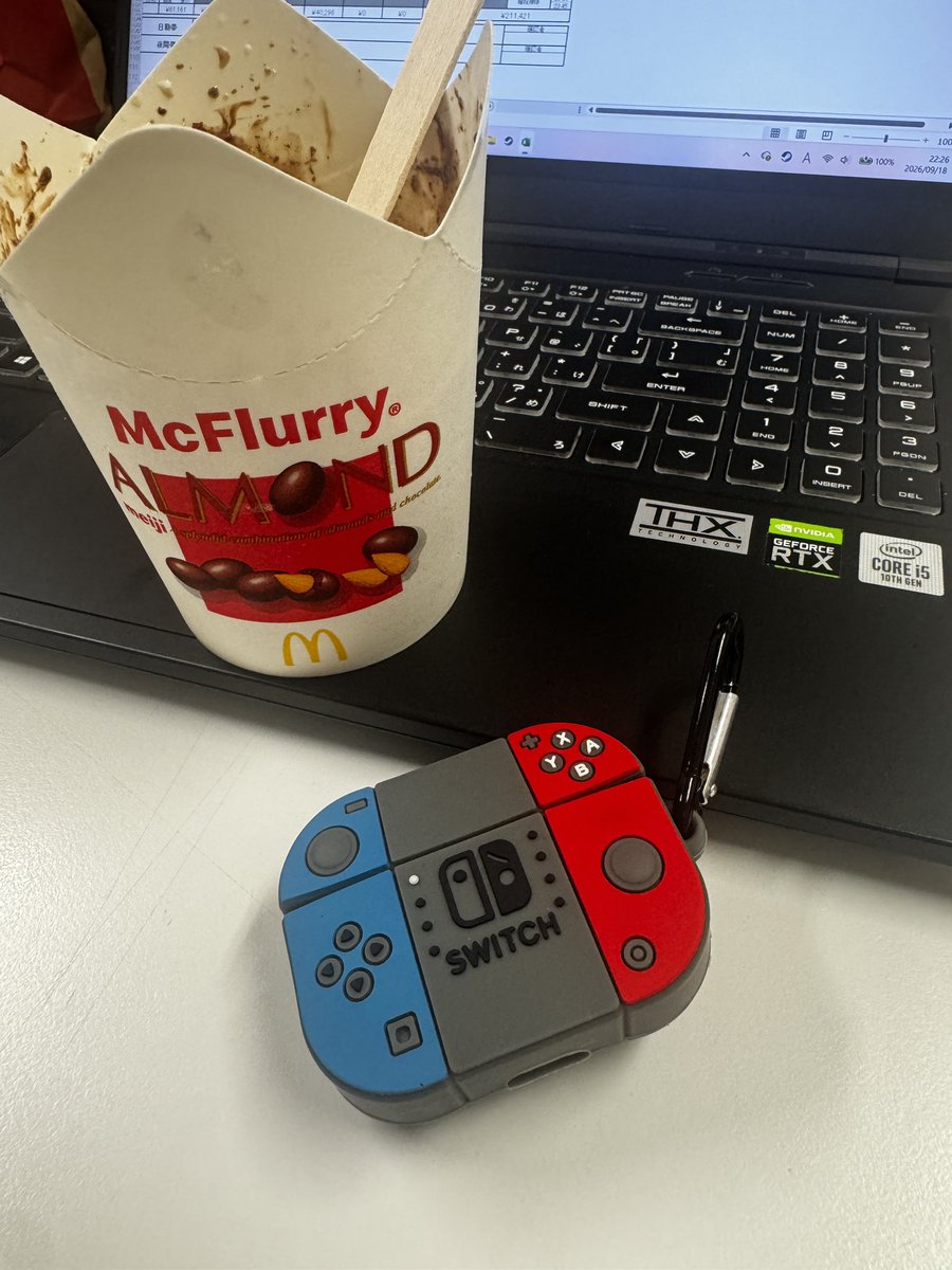madamsonorite's tweet photo. 仕事行き詰まったらコレ食って息抜きして  もうちょいがんばる💪

うんまい😀

#デザート #スイーツ #夜食 https://t.co/DIltLu3AdK