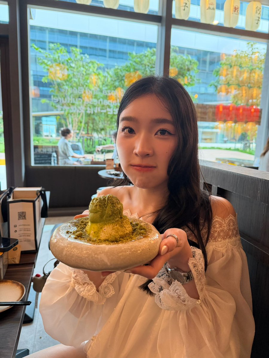 miephat's tweet photo. 🙈

 MOSHIOPTIC WITH MIEAYA
#MoshiOpticXMieAya https://t.co/hbbaFK1SRX