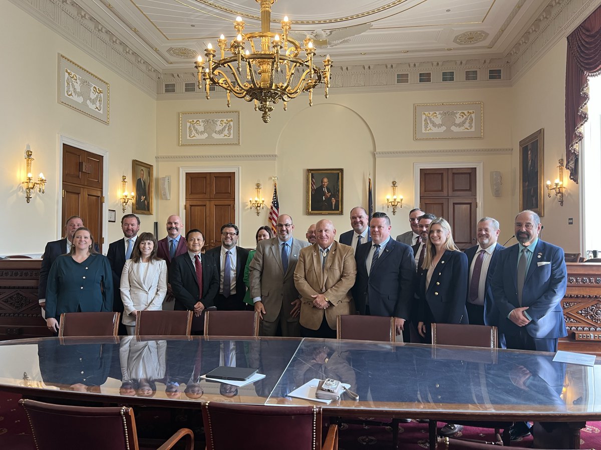 MeatInstitute's tweet photo. Yesterday, Meat Institute Board members and staff visited dozens of Congressional offices for our annual Fly-In, engaging policymakers on key agriculture and policy issues affecting meat and poultry.

We also met with White House and Administration officials, including @HHSGov Secretary @RobertKennedyJr, Chief Agricultural Negotiator Julie Callahan, @FSIS Administrator Justin Ransom and Acting @FDA Commissioner @FDA_KyleD.

Grateful to our members for bringing their perspectives to Washington! 📸