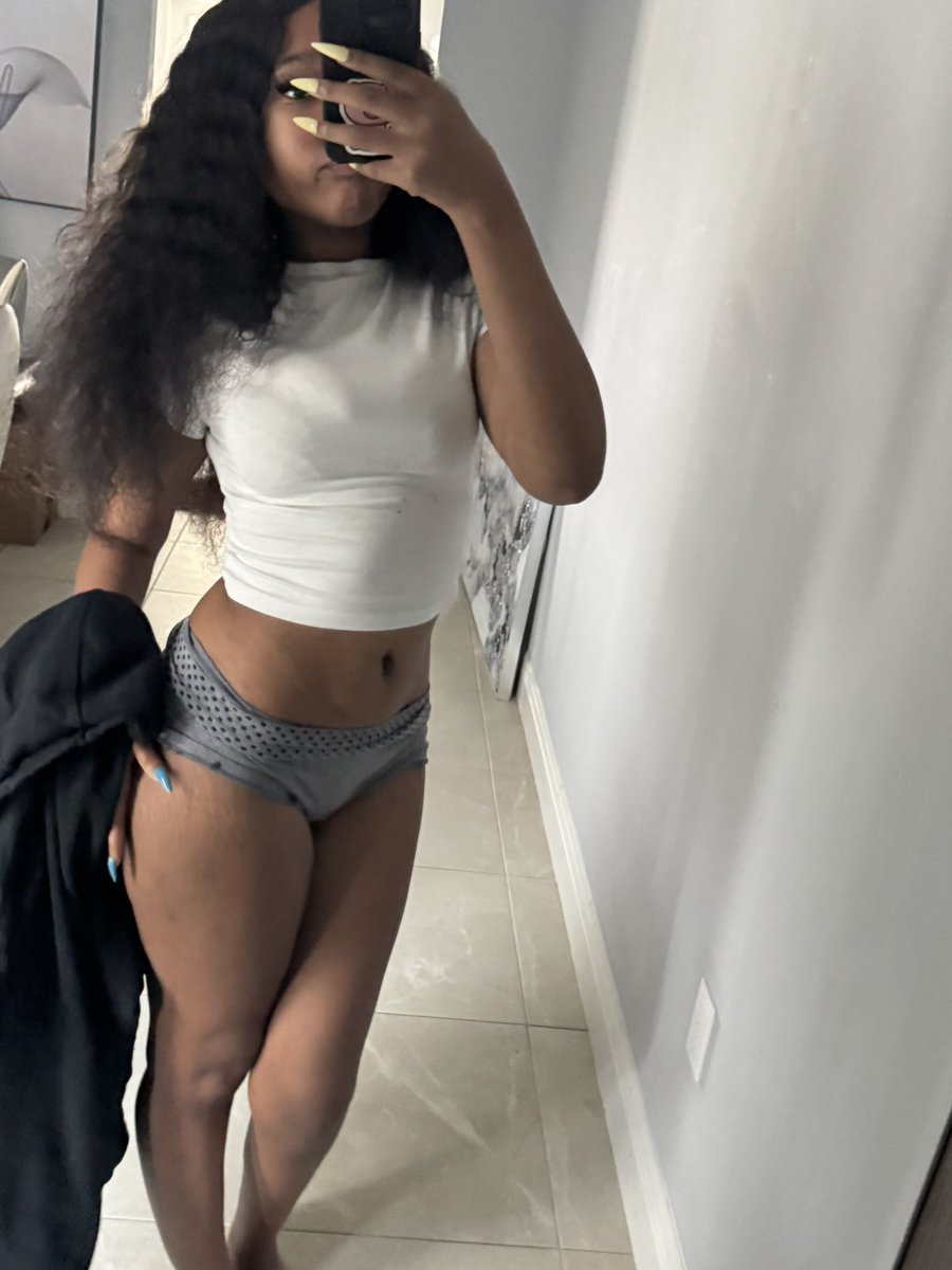 kutjuko's tweet photo. five foot five of pure sexy https://t.co/LHCBh0H6zt