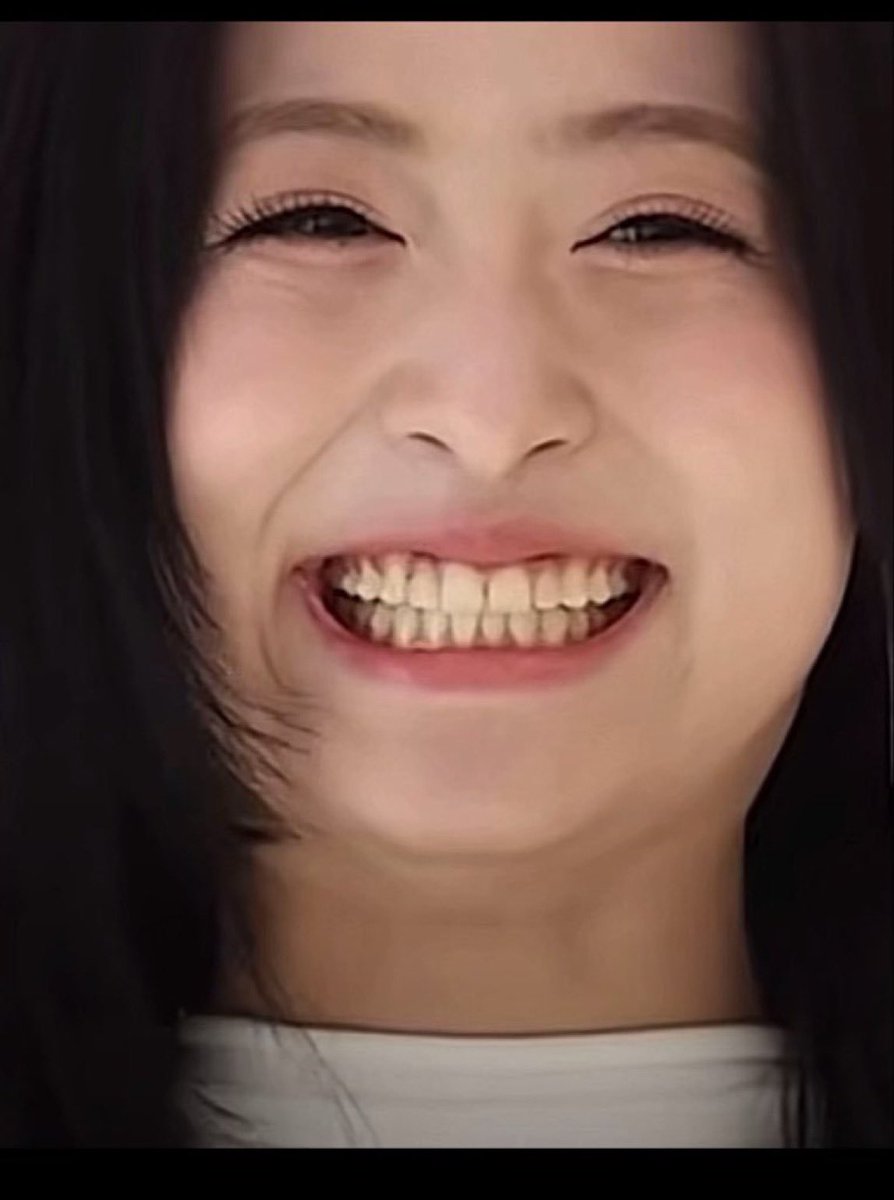 mylemontangs's tweet photo. was watching attack on titan and got reminded of #her https://t.co/pviRIMS0UX