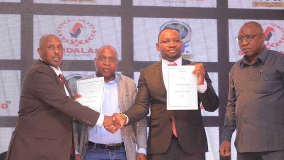 Phabiano_robert's tweet photo. SANDALAND TUTACHUKUA HATUA ZA KISHERIA, KUHUSU JEZI ....🇹🇿 https://t.co/P9yBFZk0qS
