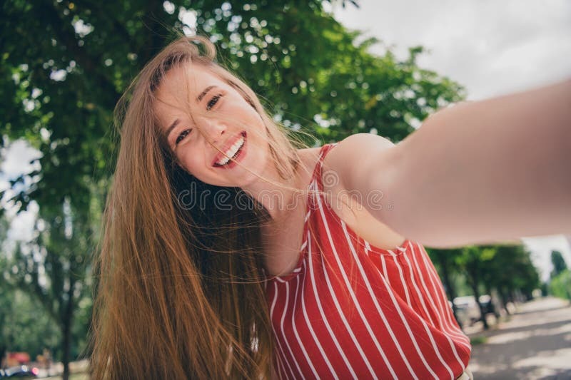 AbigailMoooot's tweet photo. maybe im too independent? maybe im too shy? maybe my looks dont help? idk. https://t.co/SMRiGayqX9