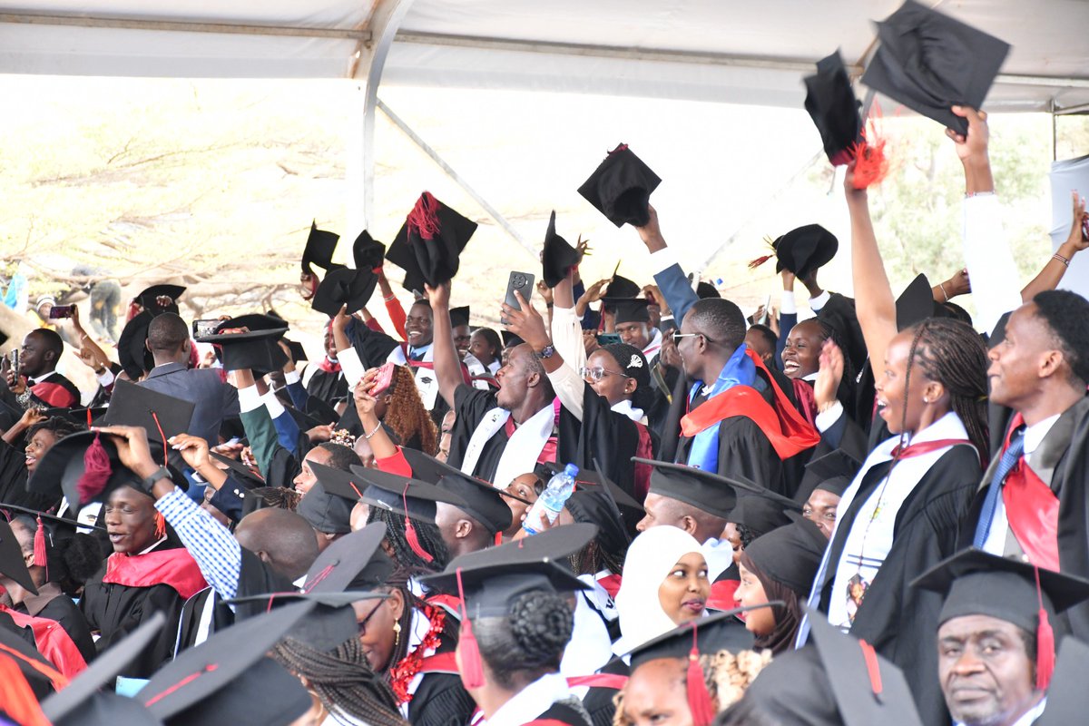 _khakasa_'s tweet photo. They came as graduands. They leave as graduates. 🎓
Chancellor’s Court witnessed another chapter of @uonbi history today as the #UoNClass2026 celebrated years of work, growth and learning.
Go well, Class of 2026. The world awaits.
#UoN75Graduation #WeAreUoN https://t.co/2k6qox85y7
