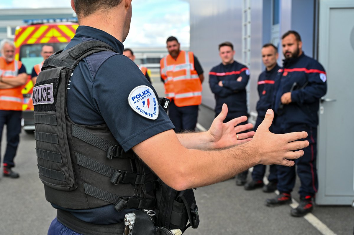 PoliceNat79 tweet picture