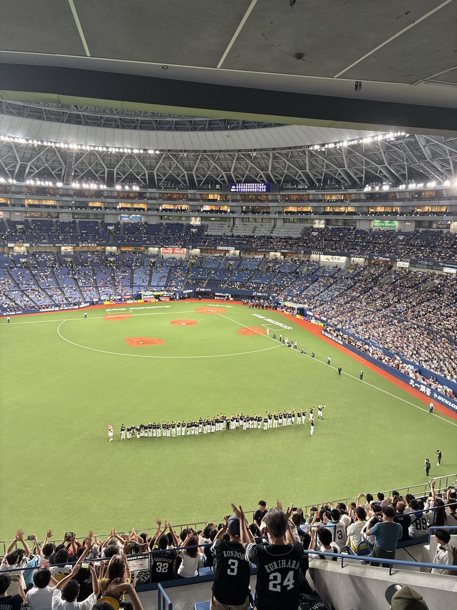numacchi_run's tweet photo. たくさんの感動をありがとうございました！

#sbhawks
#全員でゼンシン
#三連覇 https://t.co/B1HuYWNZ0O