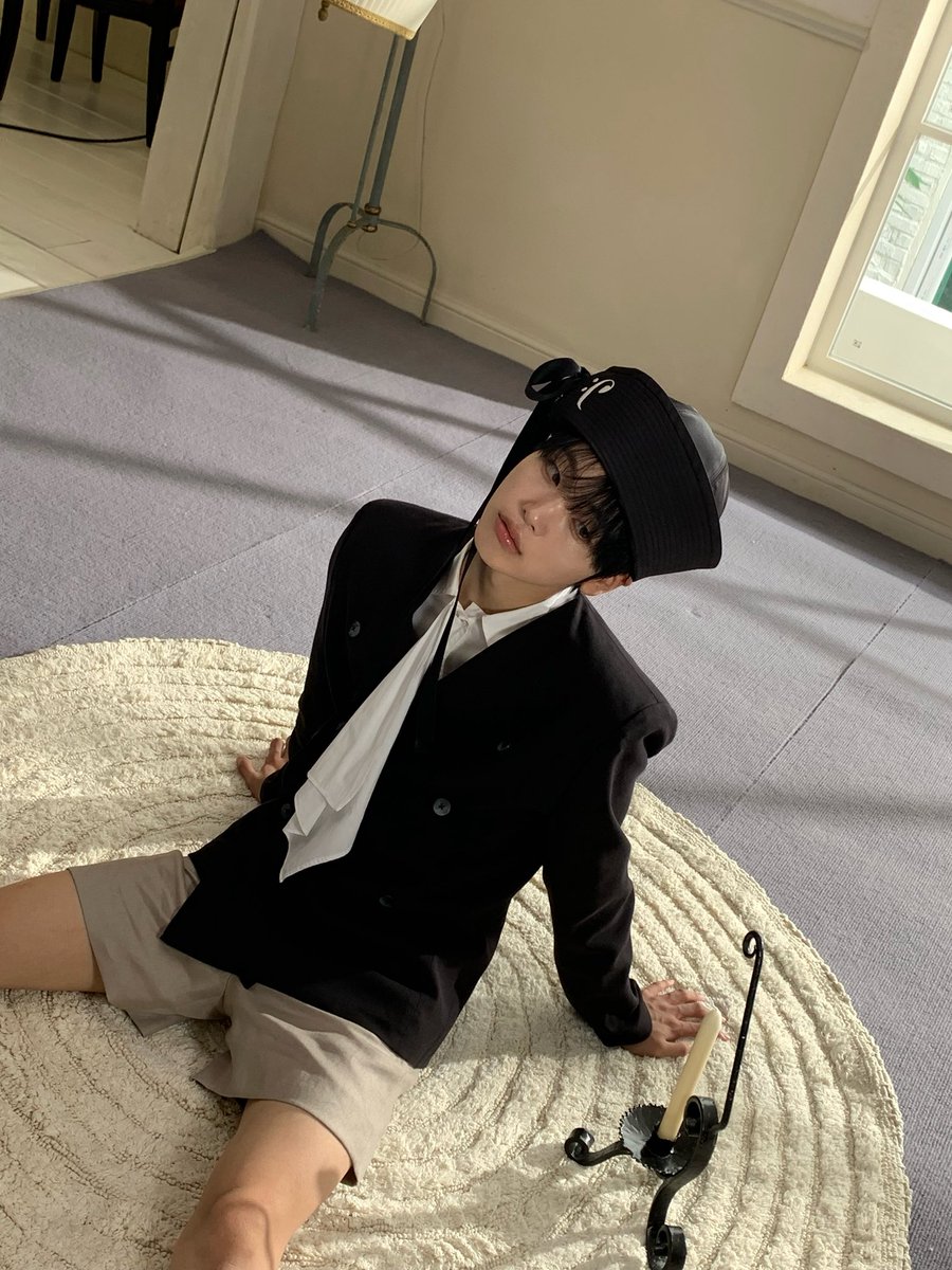 CRAVITY_twt's tweet photo. 9.30 
아 피자 먹고싶다🍕
#형준 https://t.co/d62YtAiwqM
