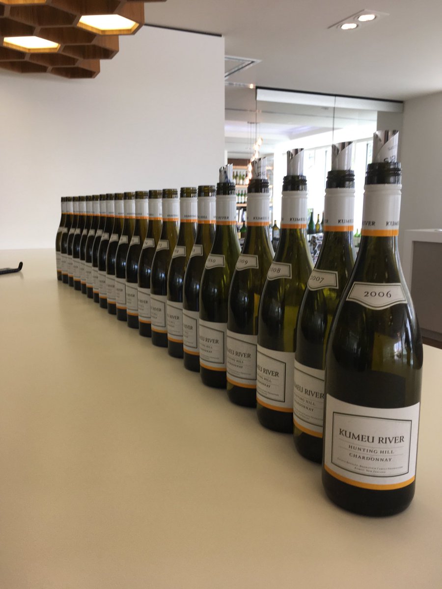 ozclarke's tweet photo. A 20 year vertical of Hunting Hill from New Zealand’s greatest Chardonnay producer - Kumeu River. This was hosted by Steve Browett, Kumeu’s most devoted fan worldwide and showed that a great site and a passionate family caring for it are at the heart of the world’s finest wines https://t.co/kEzsSIArkk