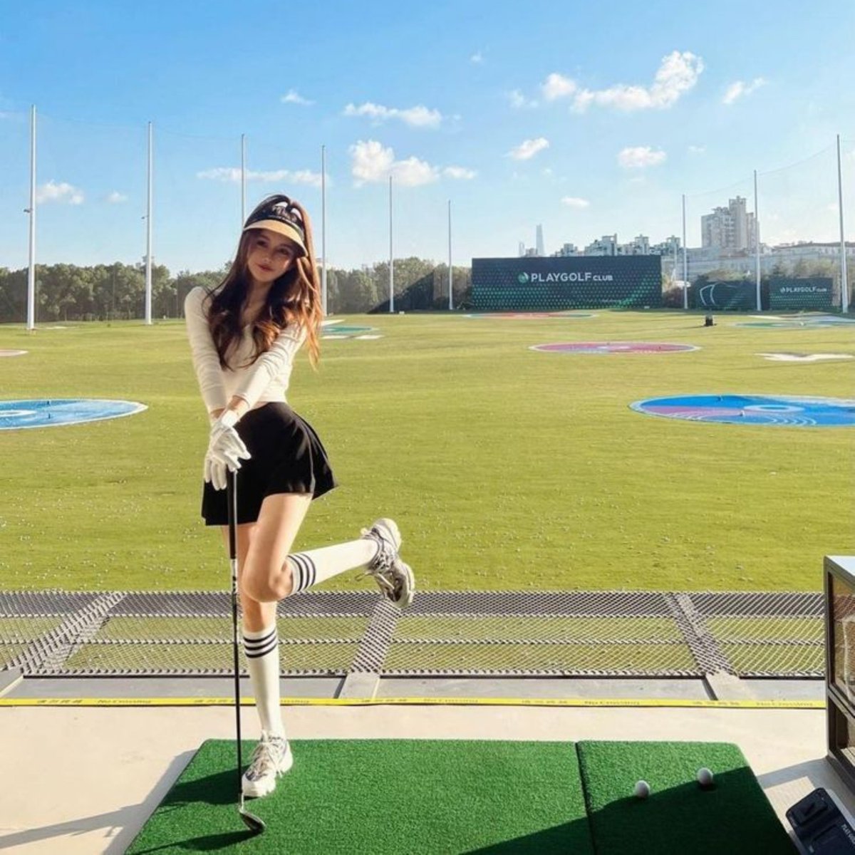 blengsk's tweet photo. golf dulu💜 sarangek 💜 #golfwithkentos💜 https://t.co/UBDNy10Pdh