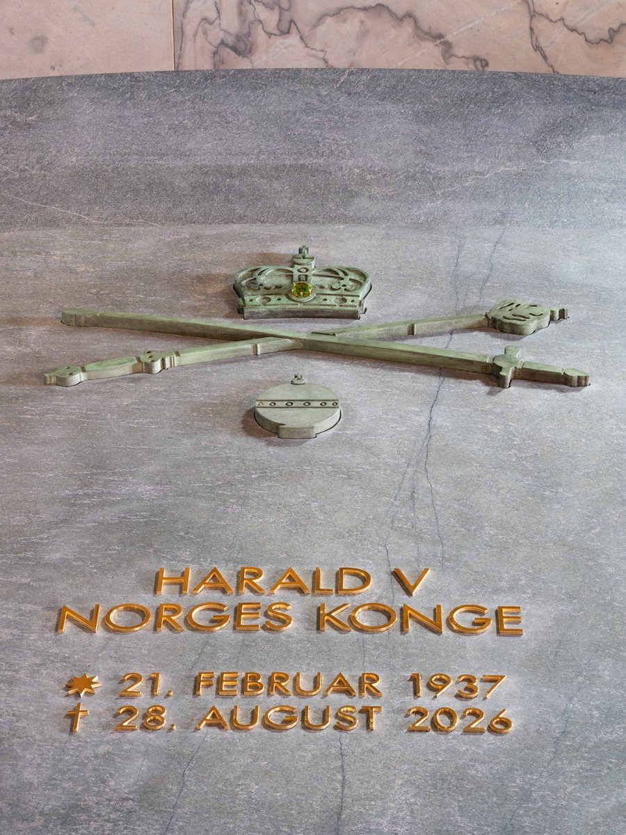implmaterial's tweet photo. HARALD V 
NORGES KONGE

21. FEBRUAR 1937
28. AUGUST 2026 https://t.co/BQ3JFtRoHa