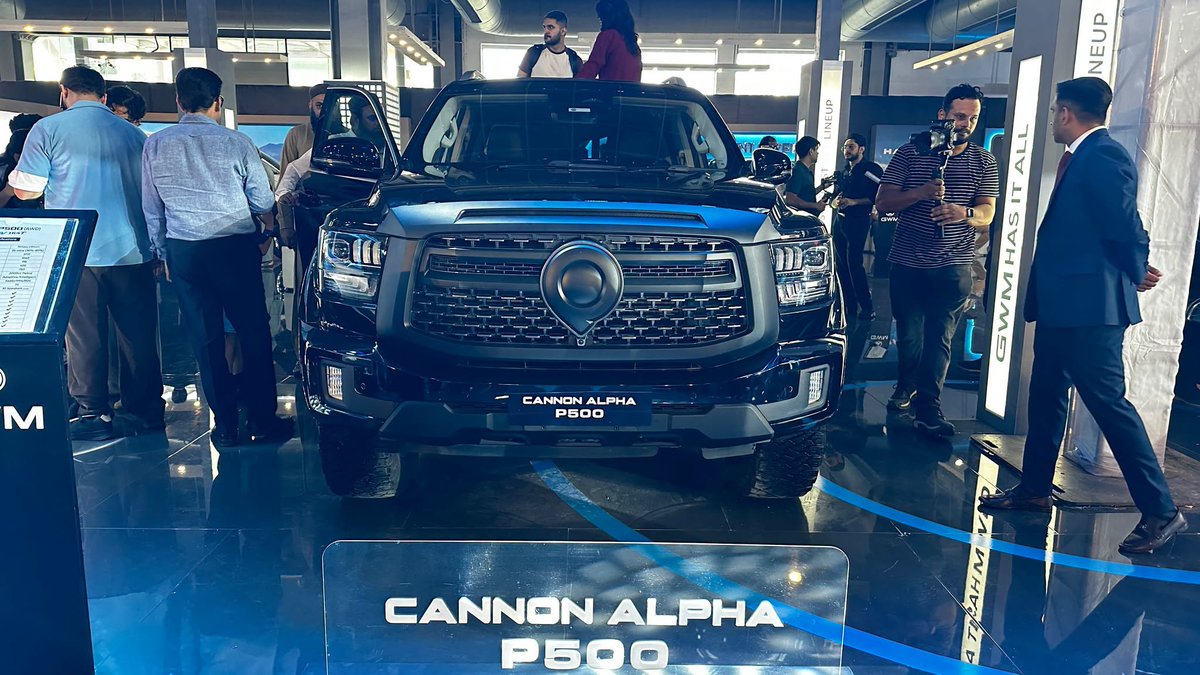 caradviserspak's tweet photo. 𝗛𝗮𝘃𝗮𝗹 𝗼𝗻 𝗳𝗶𝗿𝗲 𝗮𝘁 𝗣𝗔𝗣𝗦 𝟮𝟬𝟮𝟲! 🔥
The full 𝗛𝗮𝘃𝗮𝗹 𝗹𝗶𝗻𝗲𝘂𝗽 is on display, giving visitors a closer look at what could be heading to the Pakistani market soon.
Which Haval would you pick? 👇
#Haval #HavalPakistan #PAPS2026 #PakistanAutoShow #SUVPakistan https://t.co/JgKNluhhxv