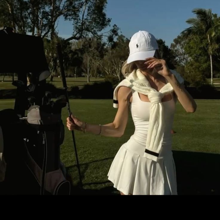 tenlxi's tweet photo. ikut aku golf gak by? 
#NewProfilePic
#golfwithkentos💜 https://t.co/5GNEihBDJ2
