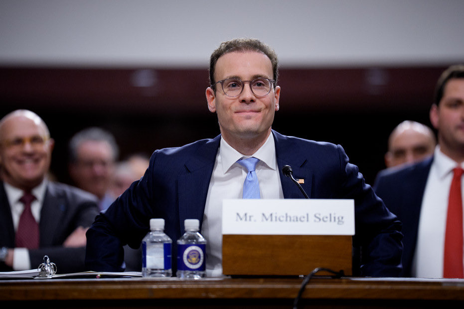 WhaleInsider's tweet photo. JUST IN: 🇺🇸 The CFTC has sent its crypto market rules to the White House for review. https://t.co/3vrMTPy5uR