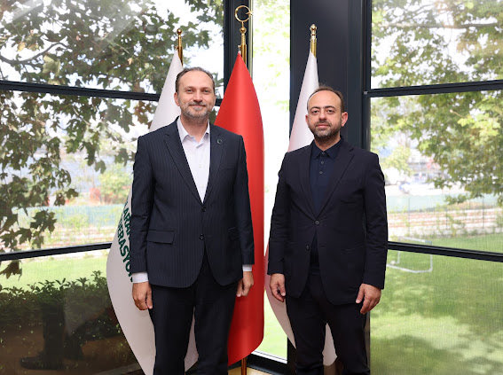 meozkaya's tweet photo. Yeşilay Cemiyeti Genel Başkanı Sn. Mehmet DİNÇ’i ziyaret ederek, bağımlılıklarla mücadele, sağlıklı nesillerin yetişmesi ve toplumumuzun bilinçlendirilmesine yönelik yürütülen çalışmalar üzerine kıymetli bir istişare gerçekleştirdik.

Özellikle gençlerimizi bağımlılığın her türlü tehdidinden korumak, güçlü aile ve sağlıklı toplum yapısını desteklemek hepimizin ortak sorumluluğudur.

Nazik ev sahipliği ve kıymetli sohbetleri için Sn. Mehmet DİNÇ’e teşekkür ediyor, Yeşilay’ın insanımızın ve geleceğimizin korunmasına yönelik çalışmalarında başarılar diliyorum.