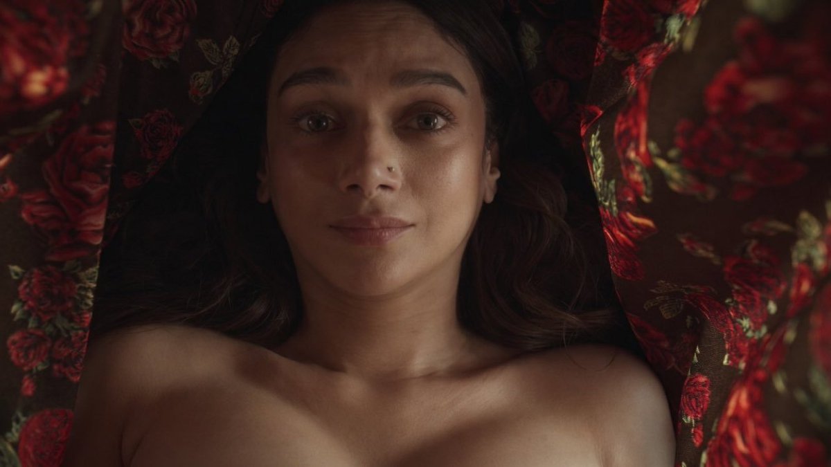 Actressverse69's tweet photo. Aditi rao hydari in Lust stories 3😘 https://t.co/QX8AzC2gEv
