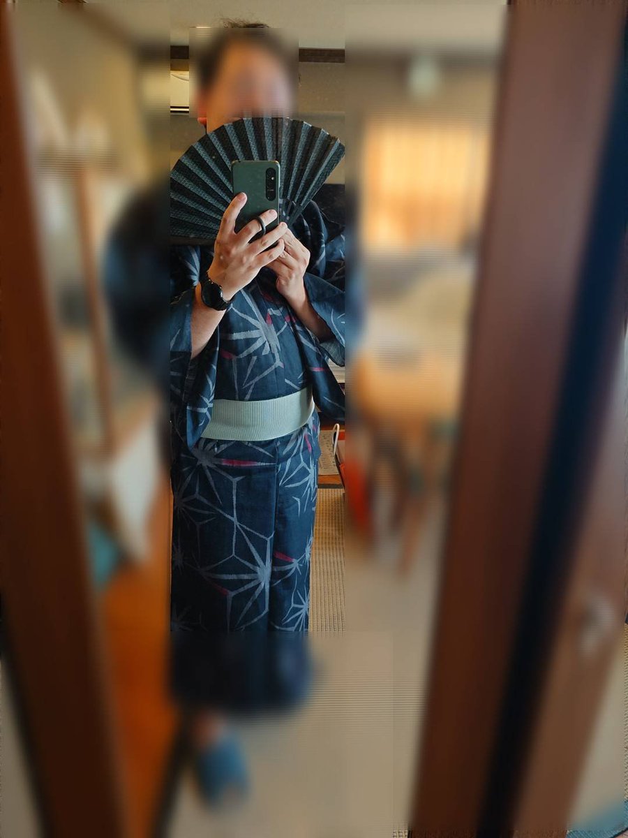 mikinosakazuki's tweet photo. 明日の立川シネマシティさんでの超かぐや姫発声可能上映(応援上映)
仕事が忙しくて休み取り切れなかったんですが、仕事の合間を縫って参戦します！

ヤオヨロ前口上は予定通り封印しますが、いつも通り元気な声出し浴衣マンでおりますので、よろしくお願いします！
明日の浴衣は黒帯散らし輪のものです https://t.co/Vvf3Ui4iHe