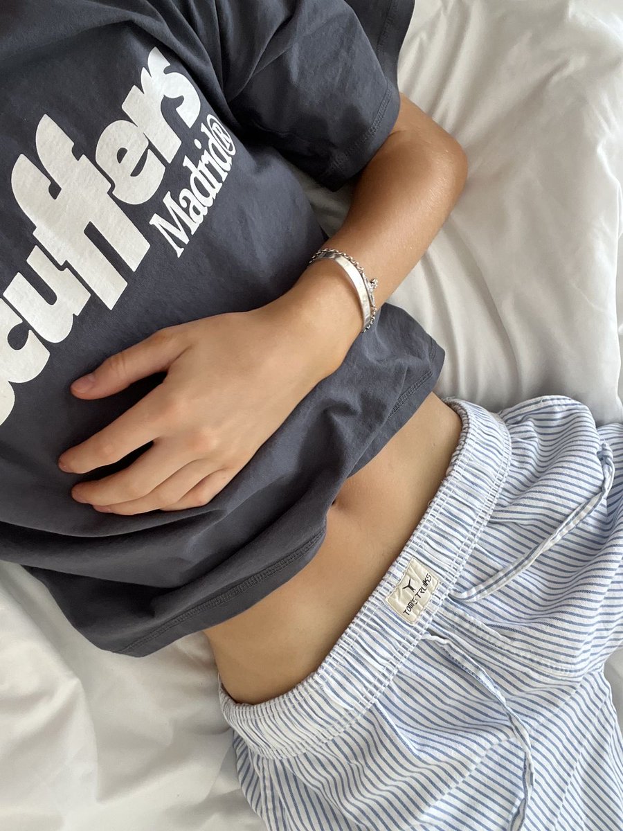 i44nn_'s tweet photo. bosan kat rumah.. kinda need a dick to suck lmaoo https://t.co/nttBhRIF8E