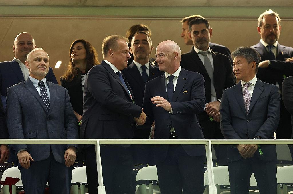 bulletinpostng's tweet photo. German FA vice-president Hans-Joachim Watzke has called for Gianni Infantino to leave FIFA:
“He has to go, no ifs or buts.”
The comments come ahead of FIFA's March 2027 presidential election.
#FIFA #TheBulletinPost https://t.co/MRrM9dujY5