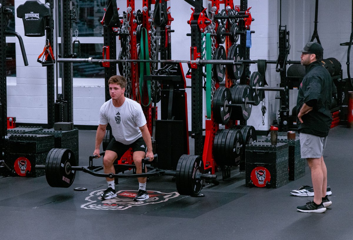 PackWrestle's tweet photo. Getting stronger with every rep

#PackMentality https://t.co/OwsxurcWWW