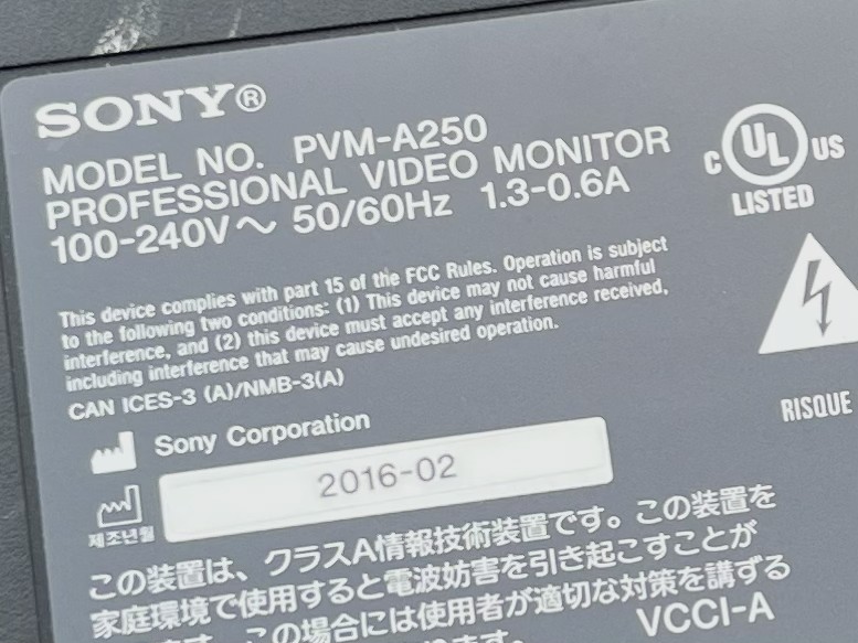 RetroFox8Bit's tweet photo. Little something for Flea Market Friday - This Sony monitor caught my eye this morning due to not recognizing the model name and all the buttons, then on the back it had BNC connectors. Turns out it is a flat panel PVM. Vendor wanted $10, so why not satisfy curiosity? :) ... https://t.co/WSDQPUHNAV
