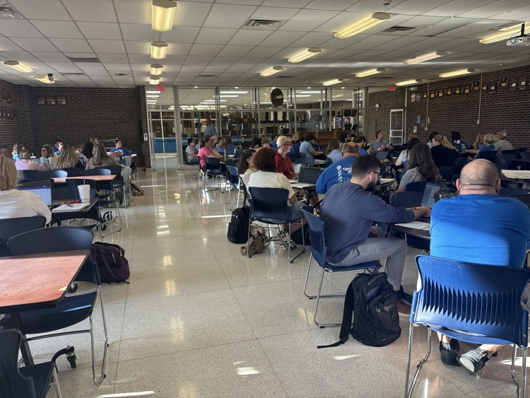 swplains's tweet photo. And just like that, teachers are trained to use How's School Going? In an hour training they are ready to use the most user friendly student data site so they can change the conversations at their district! @DataInsightPart #HowsSchoolGoing @swplains @Hailey_Cuellar https://t.co/T8oWQWikLo