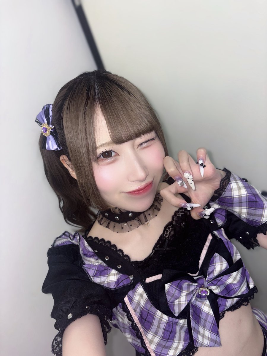 yuryurara's tweet photo. 本日💜GOTANDA G+ありがとうございました💜
ソロもa-plan。も楽しかったです🎵
紫見えて嬉しかったですありがとう✨ https://t.co/SuFQChq4HH