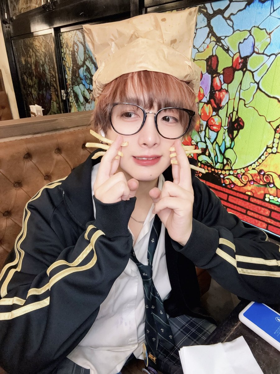 ikegaku_tomu's tweet photo. 流行りにはのっていくスタンス🍔 🍟 https://t.co/0Kify6gCQh