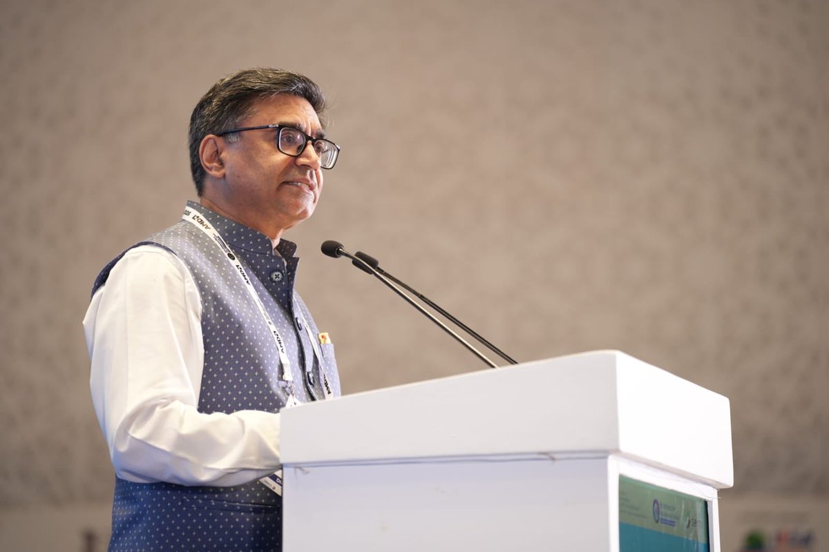 VikramMisri's tweet photo. Spoke at Semicon India 2026 today about India’s embrace of global partnerships in the semiconductor and high technology domain in alignment with its pursuit of Atmanirbharta.
@GoI_MeitY https://t.co/6ste5Z2JKe