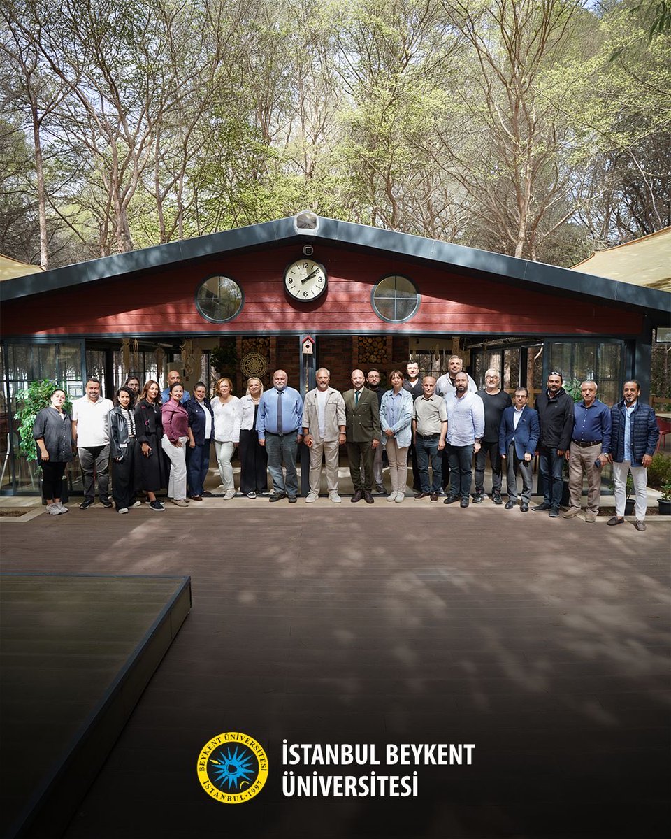 BeykentUnv's tweet photo. Mütevelli Heyet Başkanımız Dr. Erkan Çelik, Rektörümüz Prof. Dr. Volkan Öngel ve Genel Sekreterimiz Dr. Öğr. Üyesi Fatih Yücel; 2026–2027 Akademik Yılı öncesinde idari birim yöneticilerimizle Türkmenbaşı Tabiat Parkımızda bir araya geldi. https://t.co/61b5e9ZgI2
