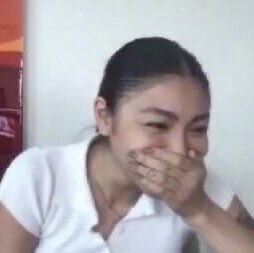 lookmheelvr's tweet photo. gago kayo ah kaya daw chipped-off yung nail polish ni rina kasi magaling daw fuminger 😭😭😭😭😭 https://t.co/GSxBcOiq7O