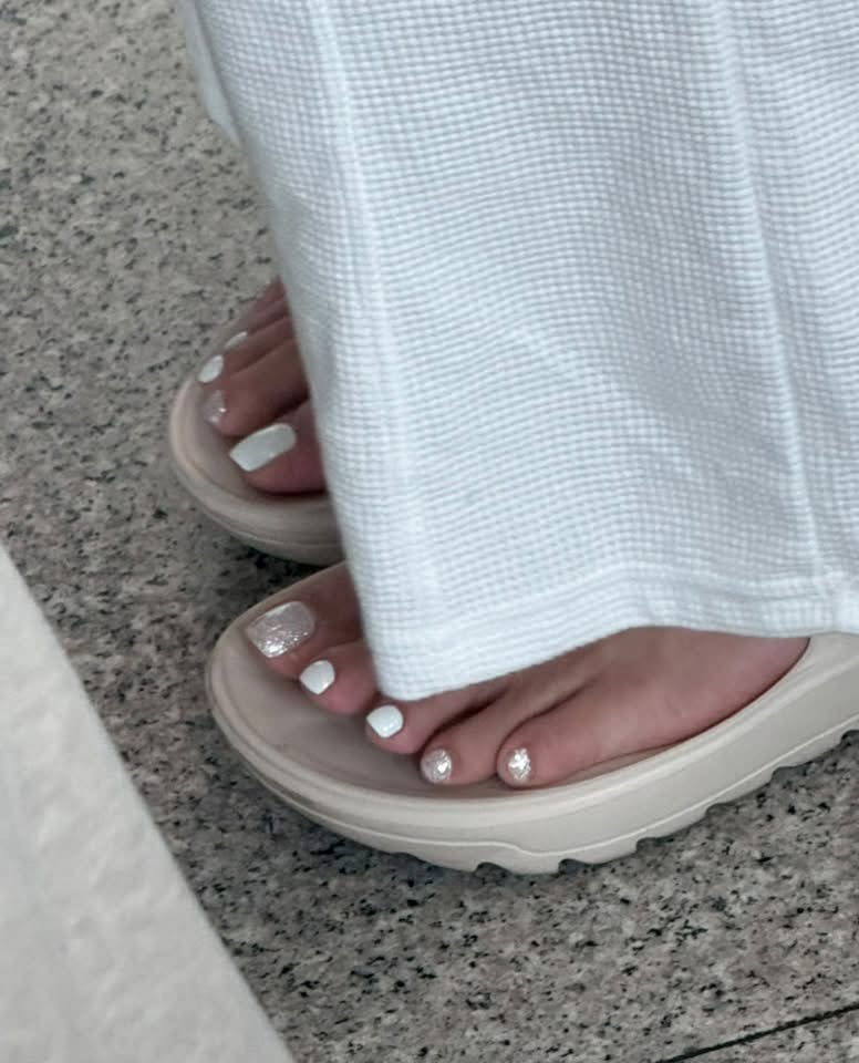 kingofthefeet98's tweet photo. https://t.co/deB90z4CVW