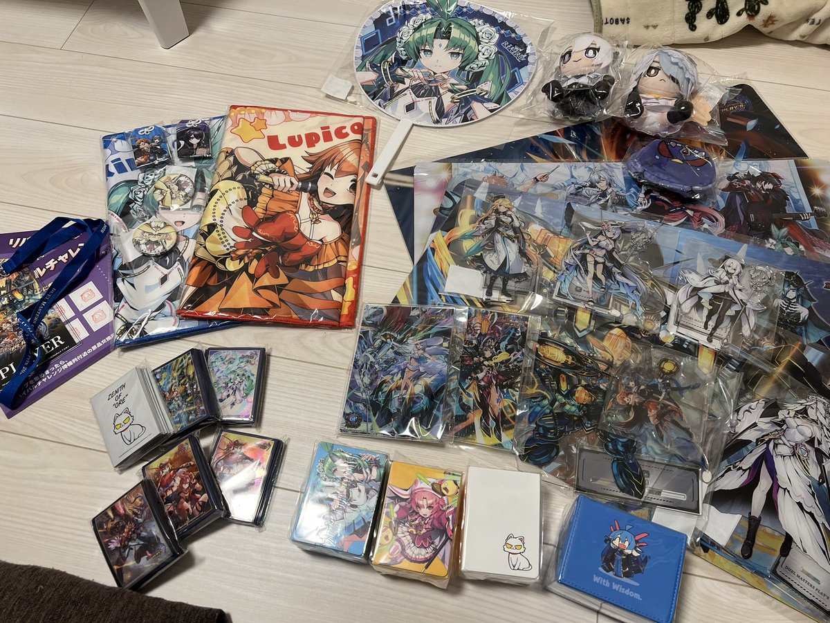 dmps_universu's tweet photo. そういえばGPの戦利品やっとまとめた！めっちゃあるw https://t.co/EgjGO3s7NG