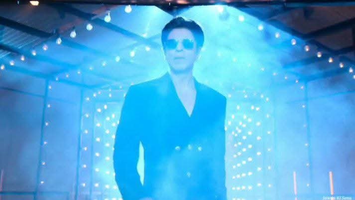 srkhooghlyfans's tweet photo. The greatest entry of King #ShahRukhKhan in #TheBadsOfBollywood ๐
#AryanKhan just nailed it ๐โค๏ธ
#TheBadsOfBollywoodOnNetflix #SRK
#1YearOfTheBadsOfBollywood https://t.co/dMb6t2IiWt