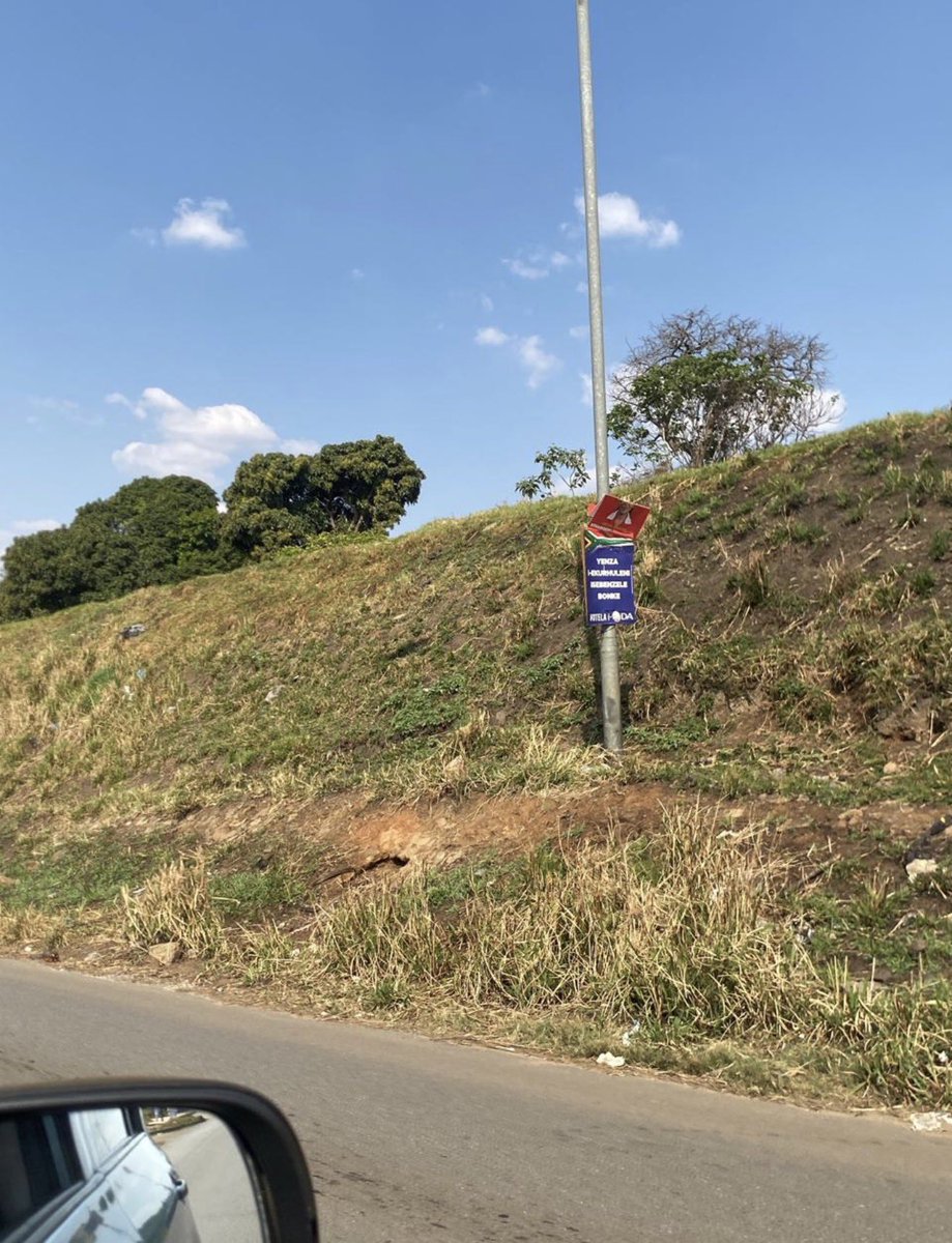 AmilcarDBaleni's tweet photo. This is clear provocation by the @DAGauteng. With the billions of rands you got for this campaign, at least leave EFF posters alone. Stop your nonsense https://t.co/8MMvajeb50