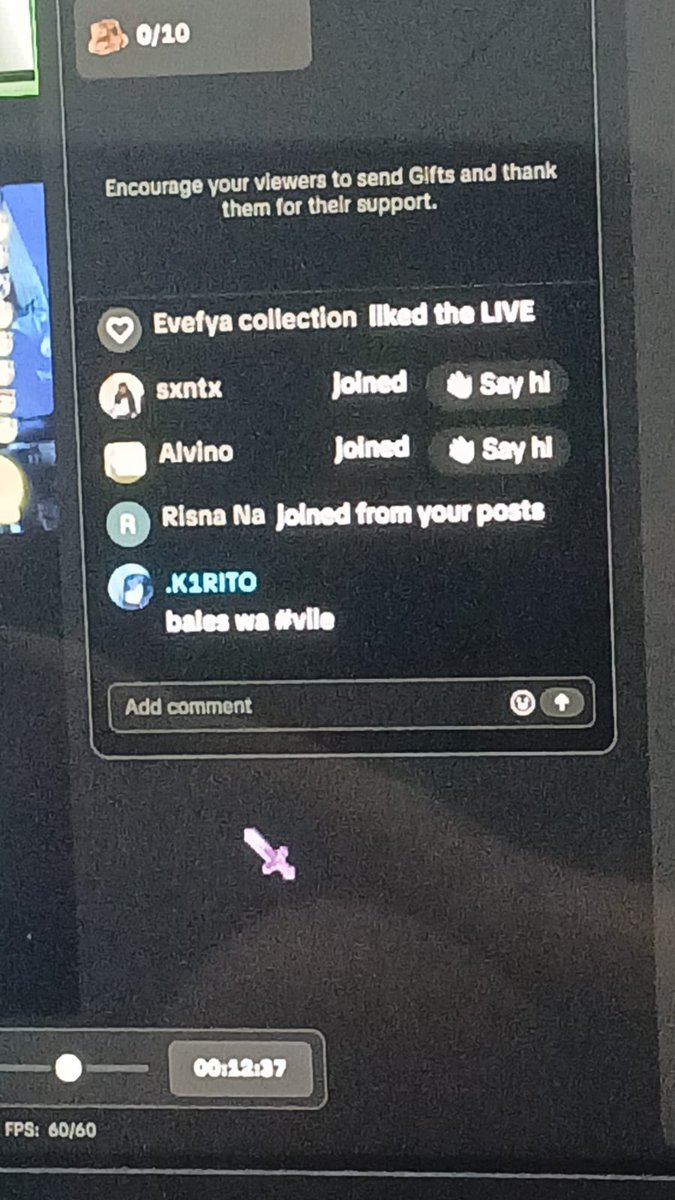 galileomlbb's tweet photo. Ada scammer tp mager buat threads, jadi 3 hari yang lalu gw live sama @amethysire  dia order mabar vip trus bla bla bla beres tbtb tadi pas worker gw live, ada yg spam chat ngaku2 @amethysire , kebetulan dia baru pay mabar vip besoknya yaitu kemarin lusa, ini dia spam dan masi banyak, abistu dia ngechat admin gw di wa, spam bahkan sampe telfon, pict kedua, jir males bgt ngetik cape baru beres gaweeee, lanjut bla bla bla gw blg lah ke admin suruh wa gw aja, nah singkat cerita beneran singkat karna kepanjangan, dia chat gw blg hapenya diservic bla bla bla minta refund yg kemarin donate 50k, emanf agak janggal, pict ke 3 seterusnya, intinya gitu gw ketipu hati2, dan rep doain penipunya semoga diberikan hidayah aamiin, karena gw ketipu gw give away wdp 1 oke, retweet