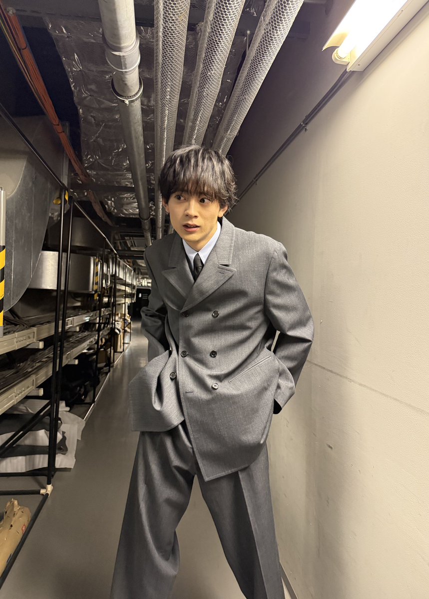mizusawa_staff's tweet photo. ｢#この夏の星を見る｣ Blu-ray発売記念上映に急遽お邪魔させていただきました🔭

当日までどうなるか分からない状況だったので、事前に告知が出来ず申し訳ございませんでした、、！

相変わらずのおふざけりんさんを置いておきます👈

#たろふぉと https://t.co/Gbmk7fWTrJ