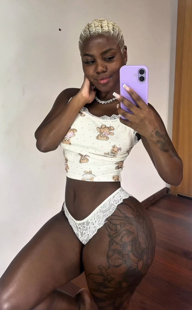 Zynara5yo's tweet photo. Rate me 0-10 https://t.co/g5mk8OZ2EC