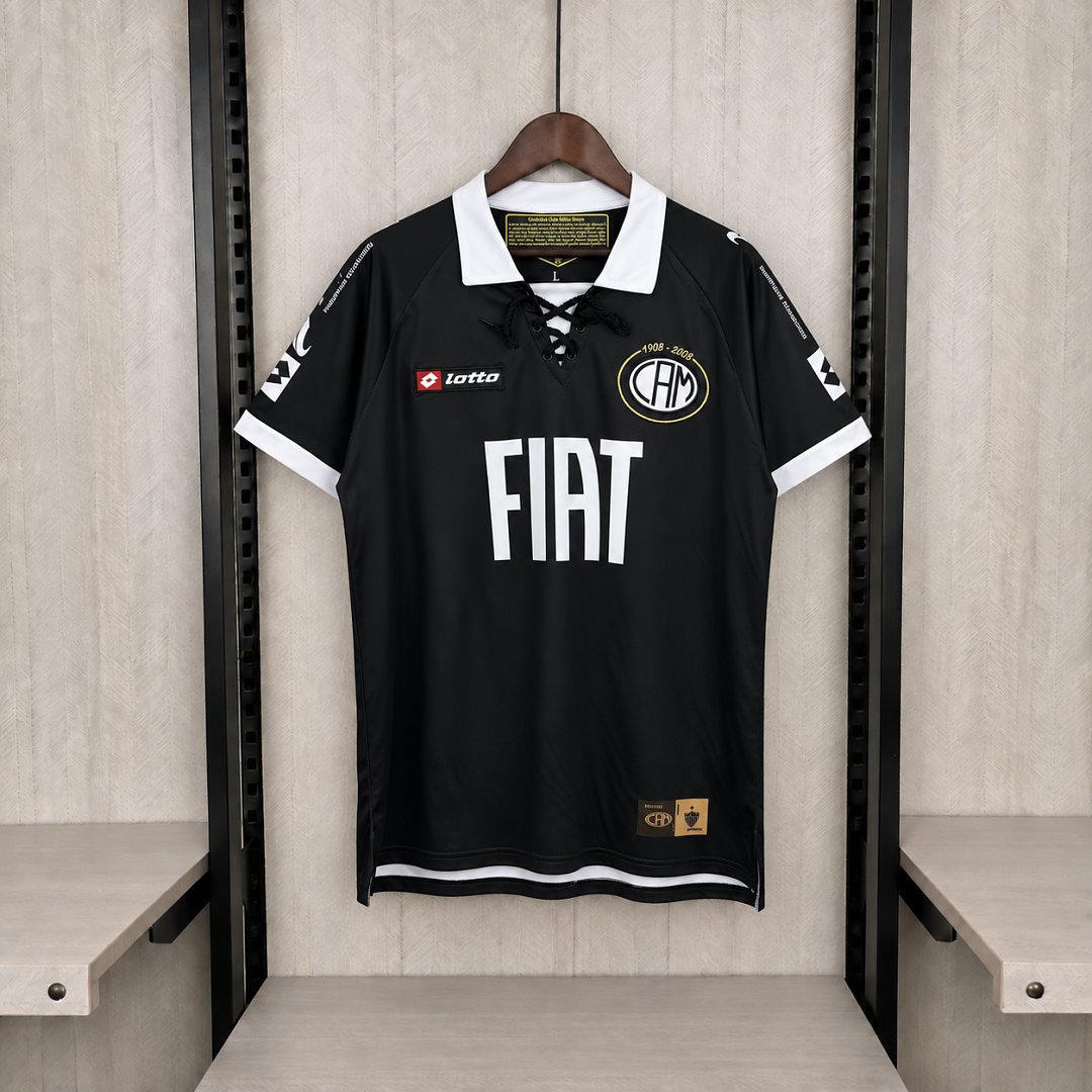 lojacamisaonze's tweet photo. Clube Atlético Mineiro Retrô na Camisa Onze

Camisas históricas do Galo disponíveis no site:

Clube Atlético Mineiro 2008 Centenário: O clássico modelo listrado comemorativo dos 100 anos do clube, com gola polo de cordões e patrocínio Fiat.

Clube Atlético Mineiro 2000/01 Casa: O marcante manto alvinegro com o emblemático patrocínio central "Galo".

Clube Atlético Mineiro 2013/14 Casa: A histórica camisa da conquista da Copa Libertadores e da Recopa na era de Ronaldinho Gaúcho.

Clube Atlético Mineiro 2008 Centenário II: A versão predominantemente preta da linha comemorativa do Centenário, com detalhes brancos e gola de cordões.

Peças com frete grátis para o Brasil Inteiro.

Confira no site: https://t.co/pIXXQwNudO