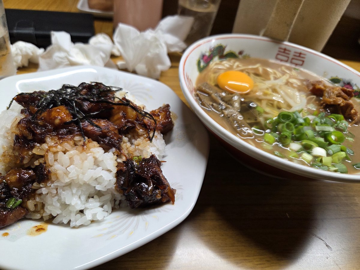 hiro_ura1's tweet photo. 徳島ラーメン！ https://t.co/HZVTHyX2LM