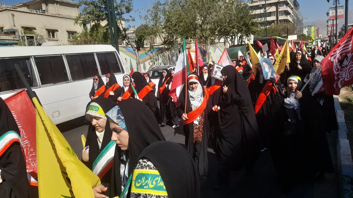 YSedighe43's tweet photo. ای لشکر صاحب‌زمان(عج) آماده‌ باش
امروز جانفداها آمدند آمادگی خودشان اعلام کردند 
#رزمایش_313هزار_جانفدای_ایران https://t.co/ta0jwHvlgz