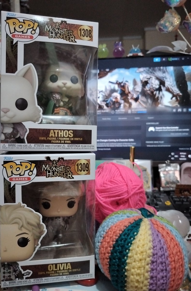 Yarnitbunny's tweet photo. My wife and her cat 🥹💕🔨🤍

#mhwilds #monsterhunterwilds #mhwildsathos #mhwildsolivia #monsterhunter https://t.co/W1J6dpN5BI