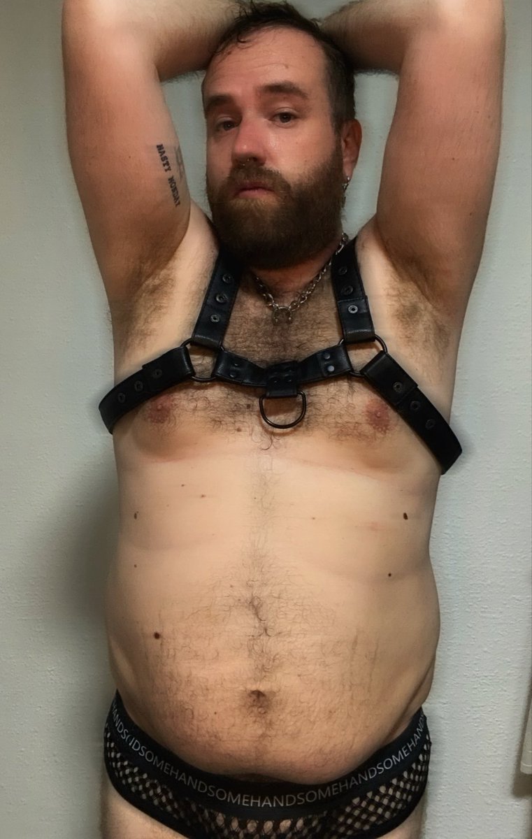 FrenchBearSpain's tweet photo. Una nueva serie en blanco y negro 🖤
Qué os parece? 👀🐻

#Gay #Bear #Slave #Fetish #BlackAndWhite https://t.co/2tOxZ6VBdA