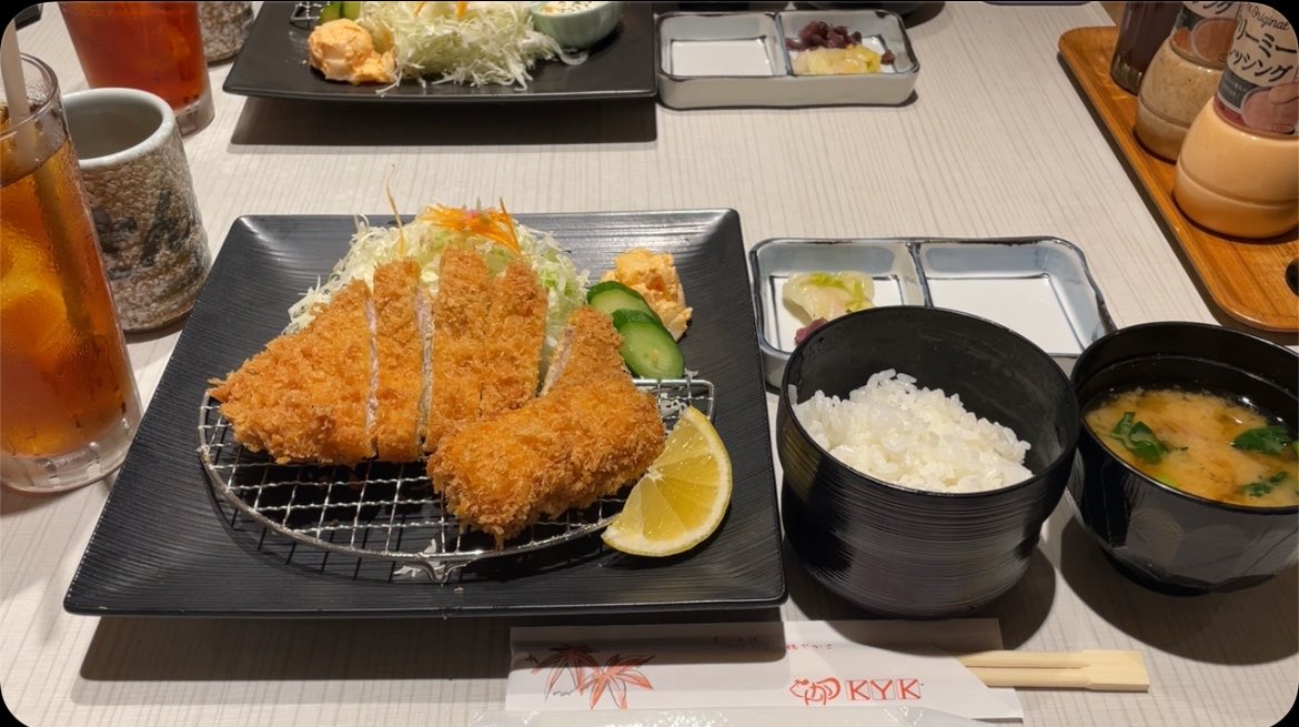 lz_3t's tweet photo. 夜ご飯に食べたトンカツ屋さん美味しかった😮‍💨 https://t.co/SpAseF9WeK